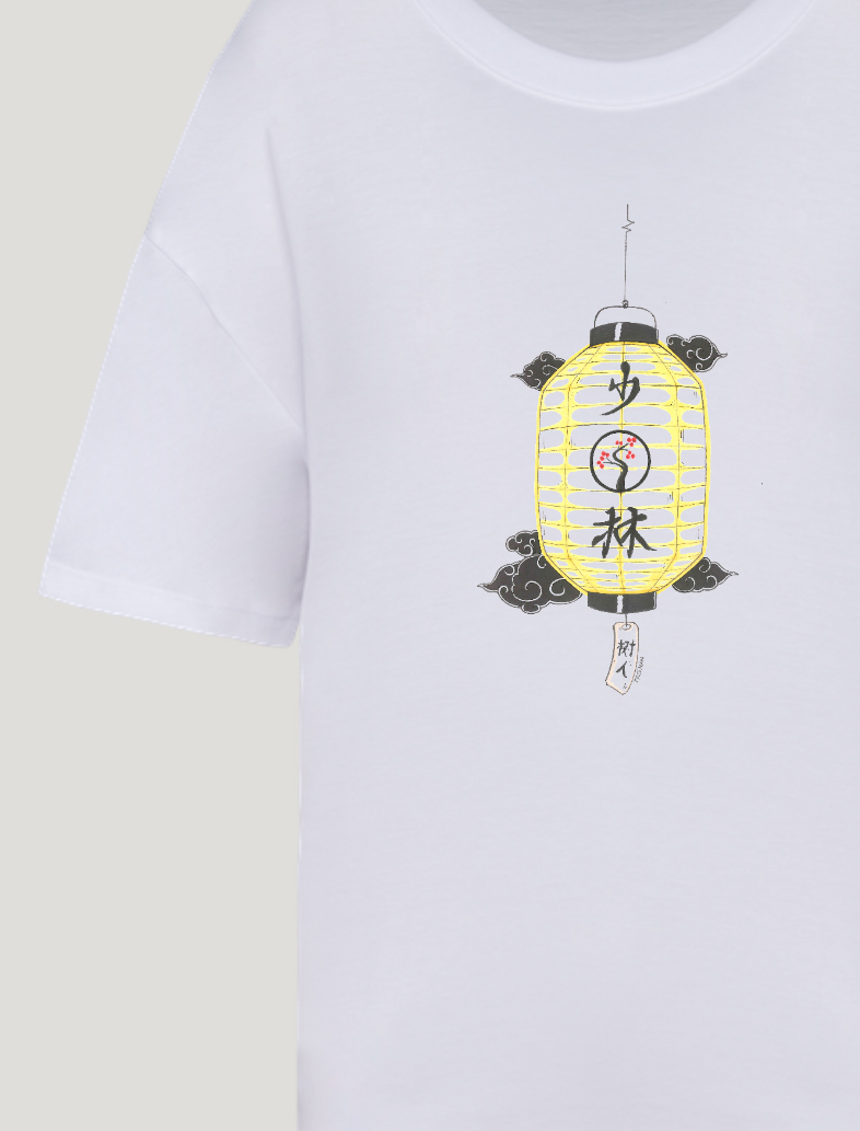 Camiseta oversized color blanco diseño miscelanea